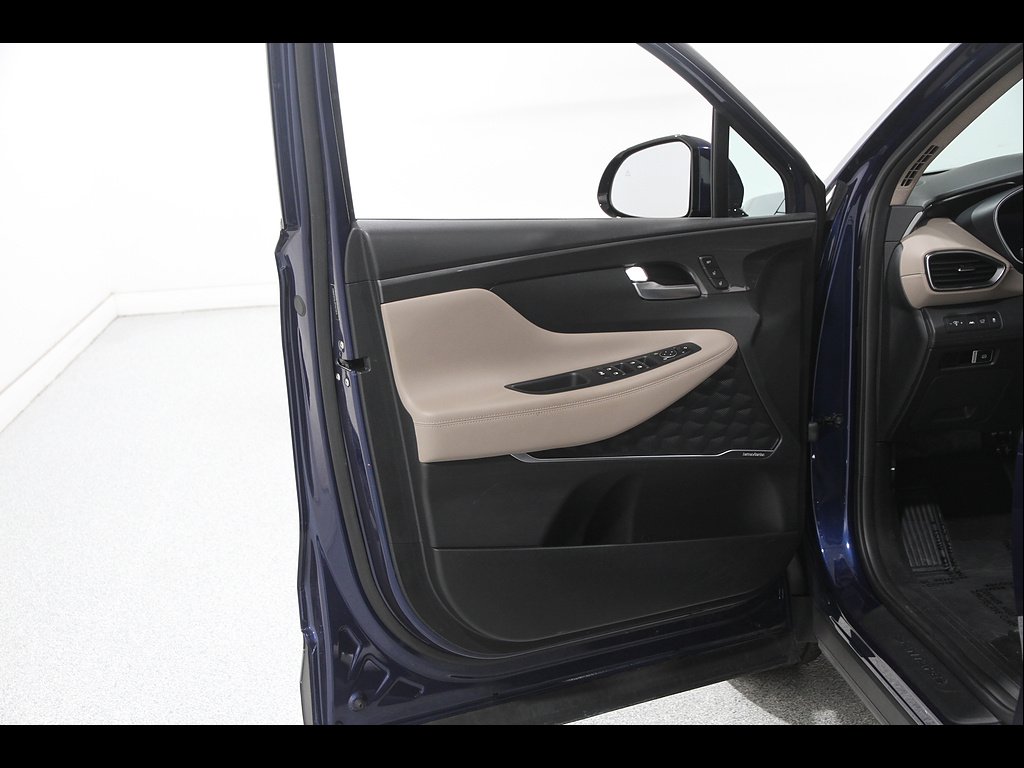 2023 Hyundai Santa Fe Limited - Photo 4