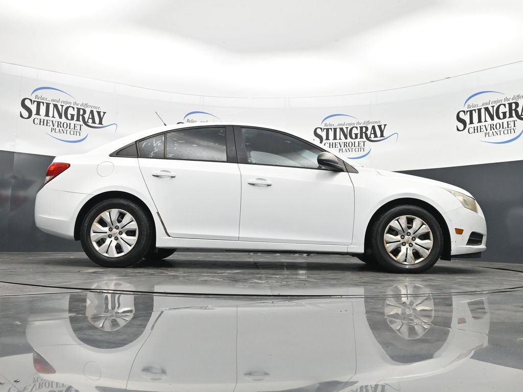 Used 2014 SUMMIT WHITE Chevrolet LS image 33