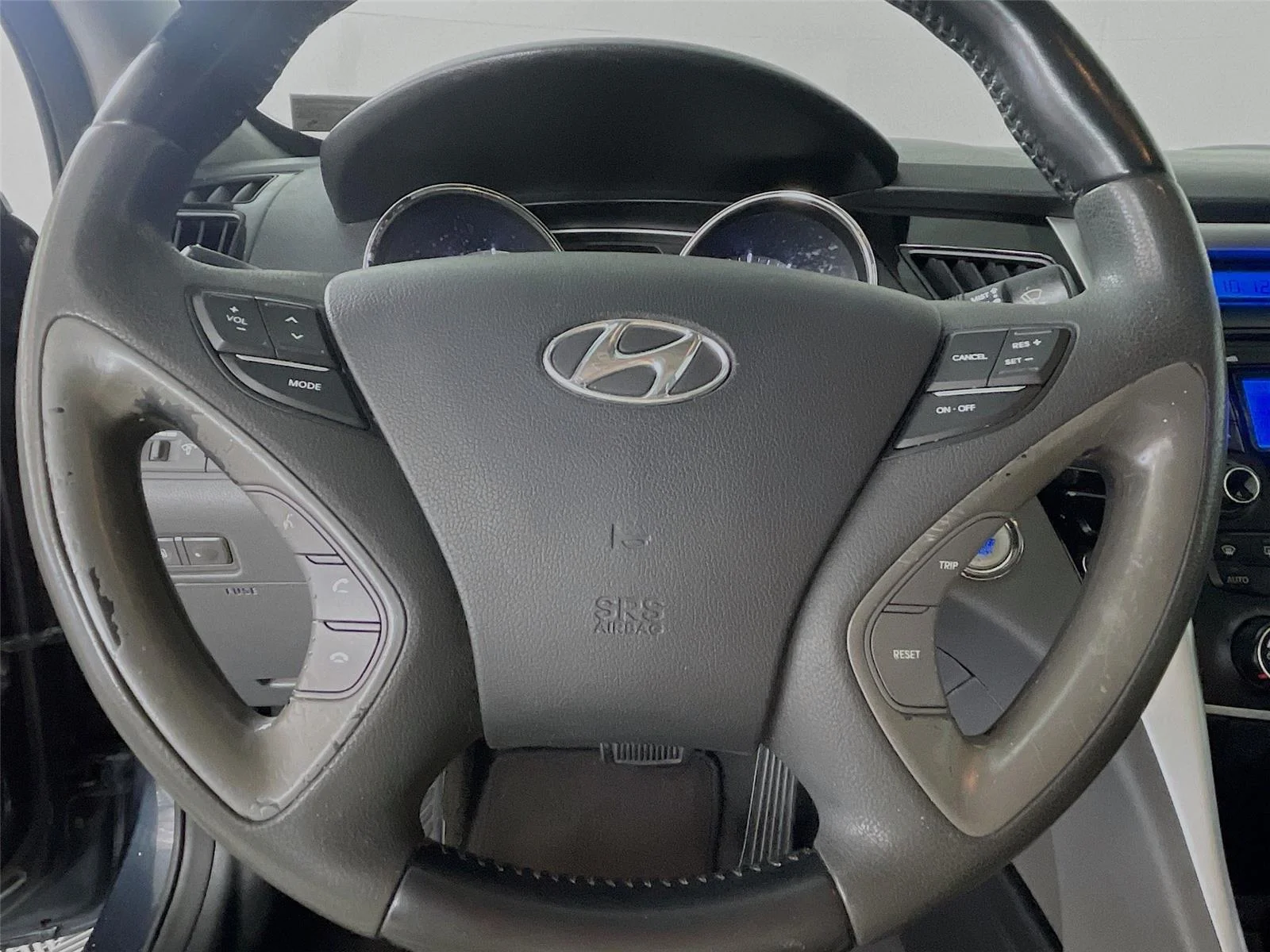 Used 2013 Pacific Blue Pearl Hyundai Limited PZEV image 15