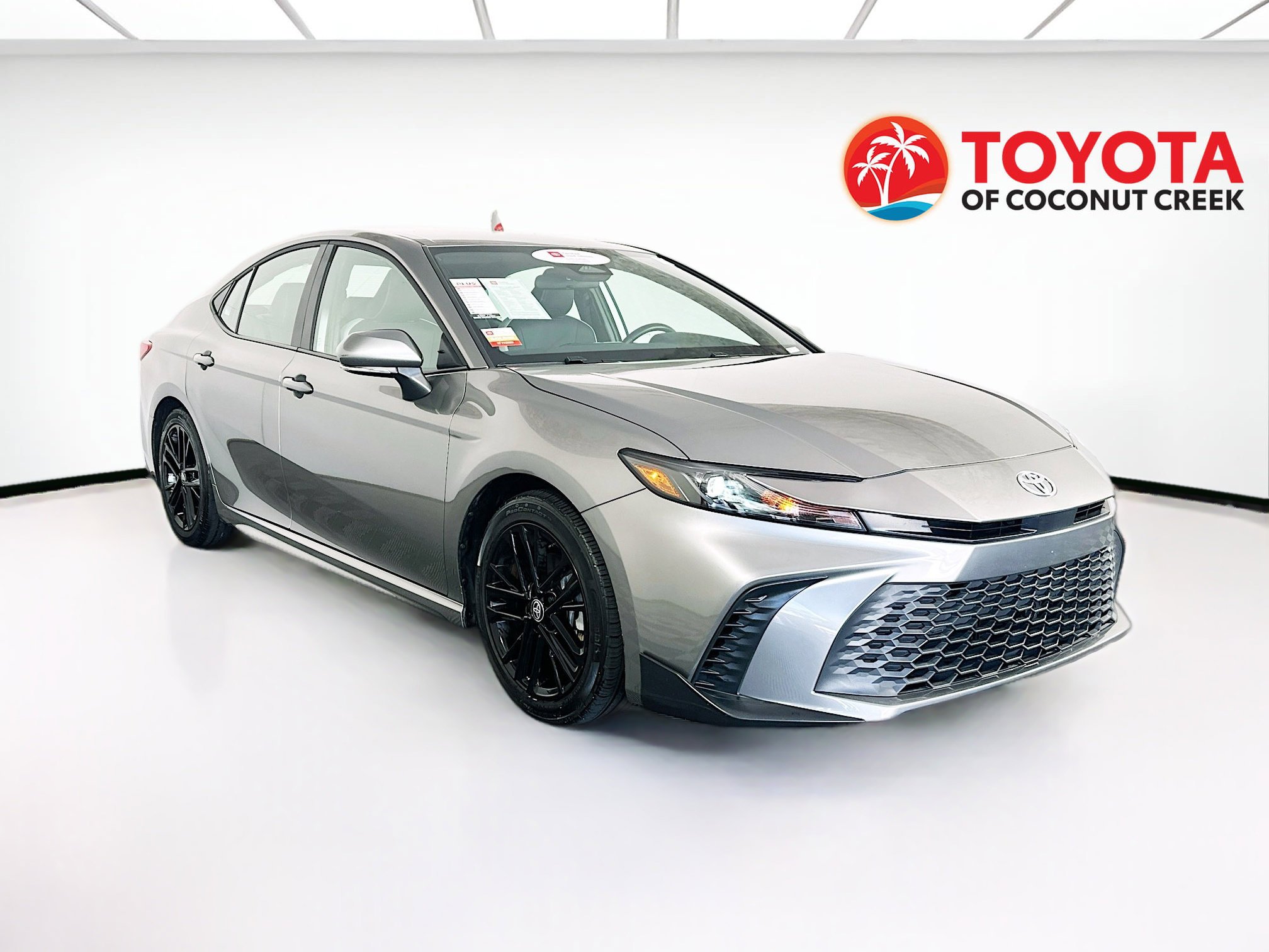 Certified Used 2025 Heavy Metal Toyota SE image 1