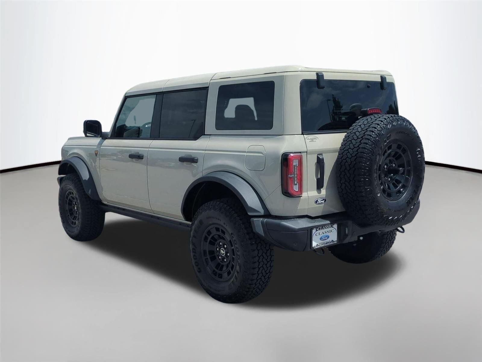 New 2026 Desert Sand Ford Badlands® image 3