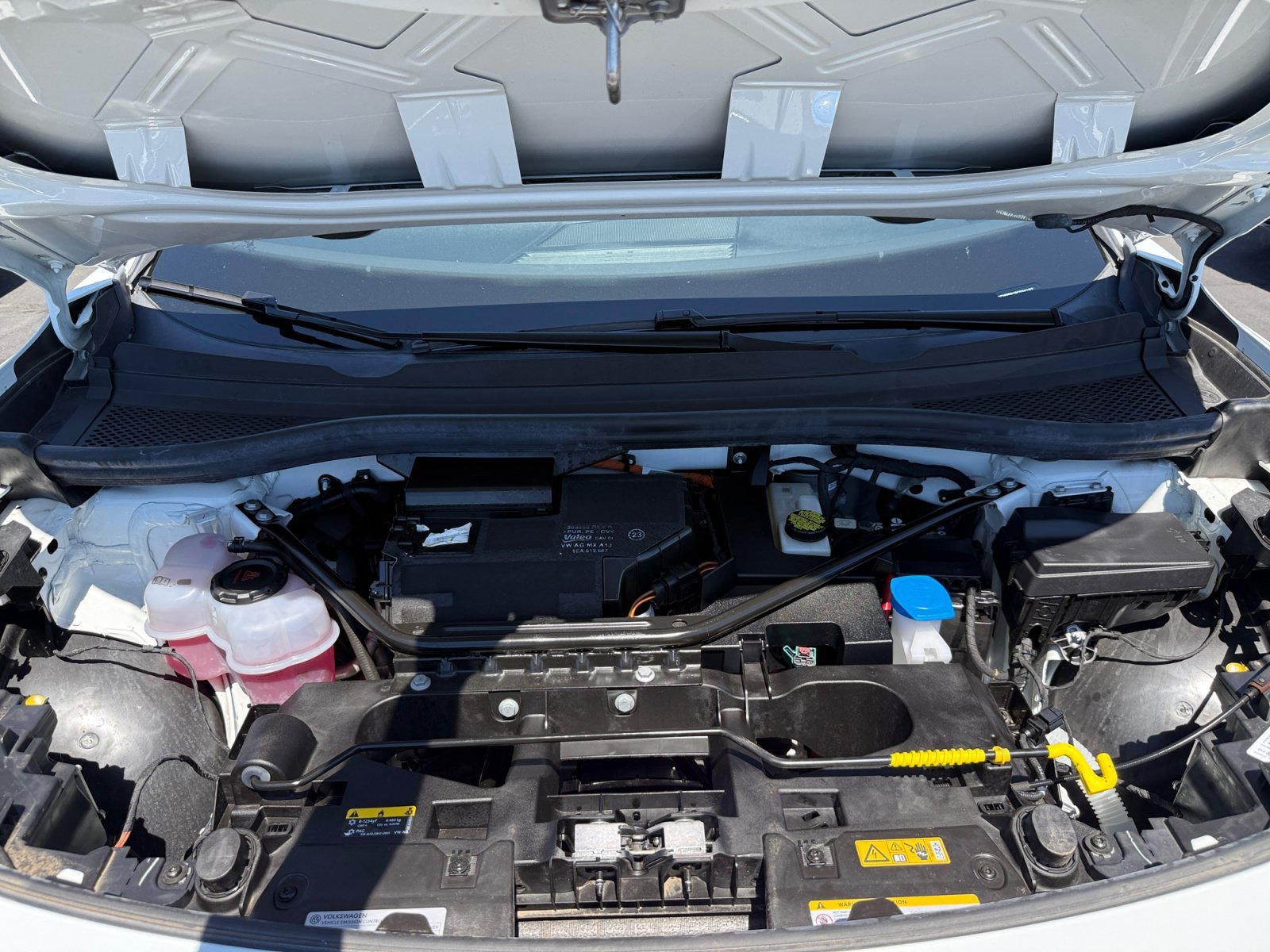Certified Used 2023 Pure White Volkswagen Pro image 20