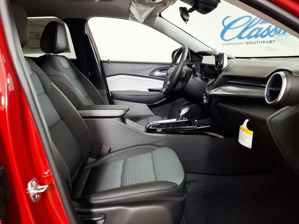 2026 Chevrolet Trax LT - Photo 11