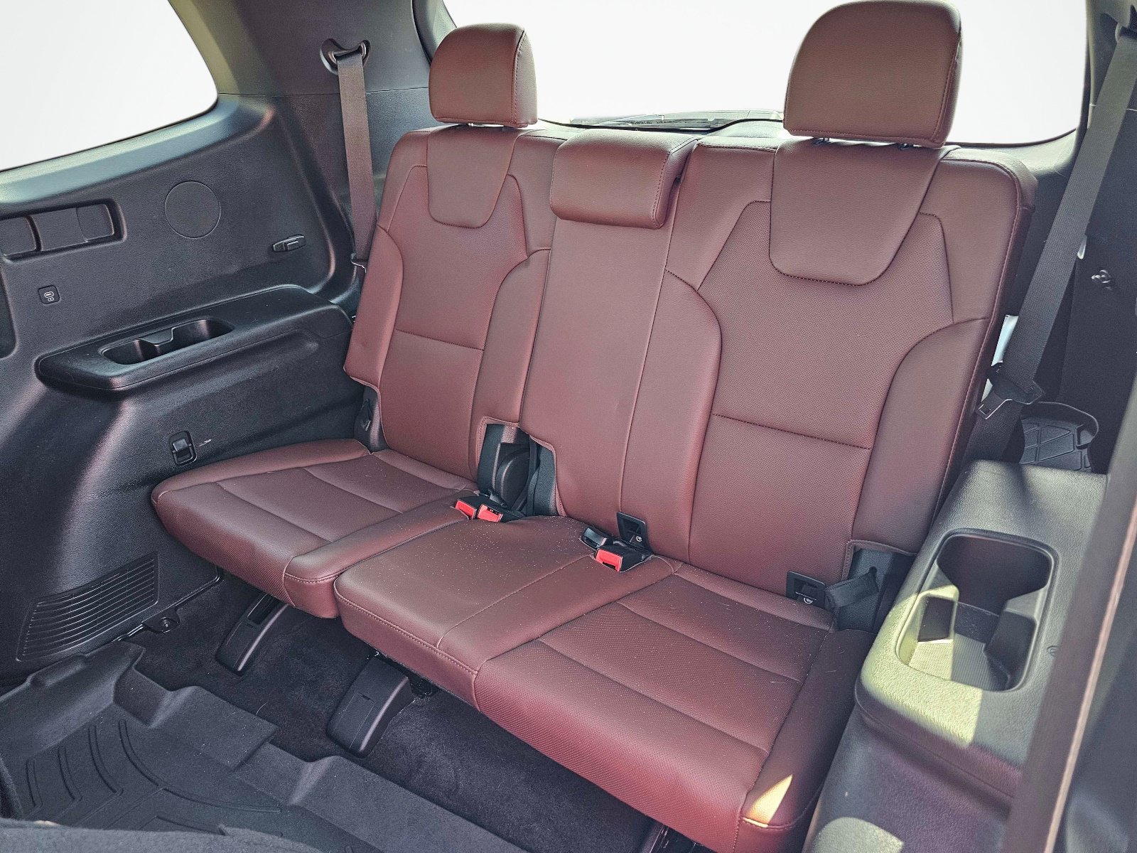 Used 2023 Glacial White Pearl Kia EX image 35