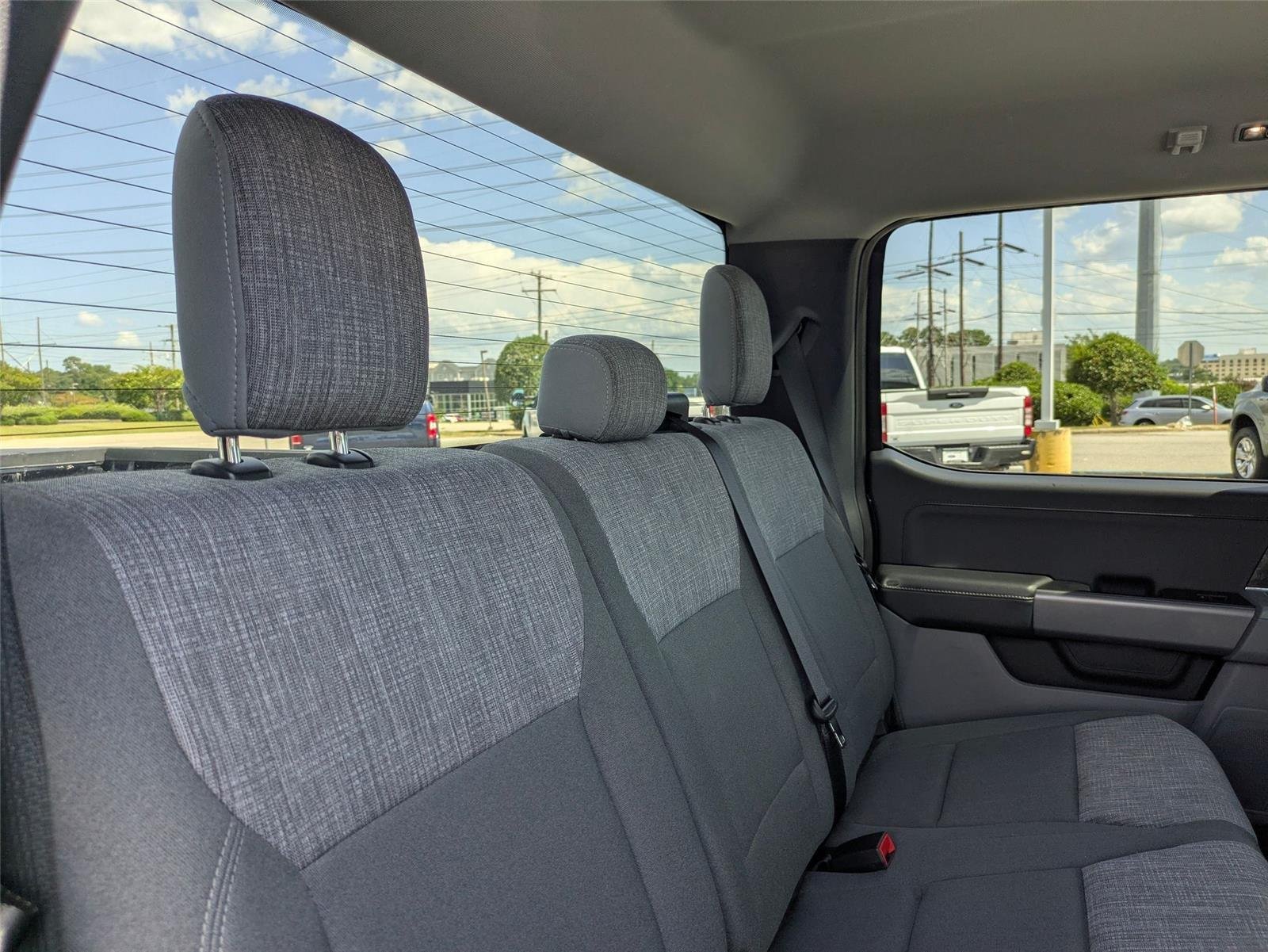 Used 2023 Antimatter Blue Metallic Ford XLT image 31