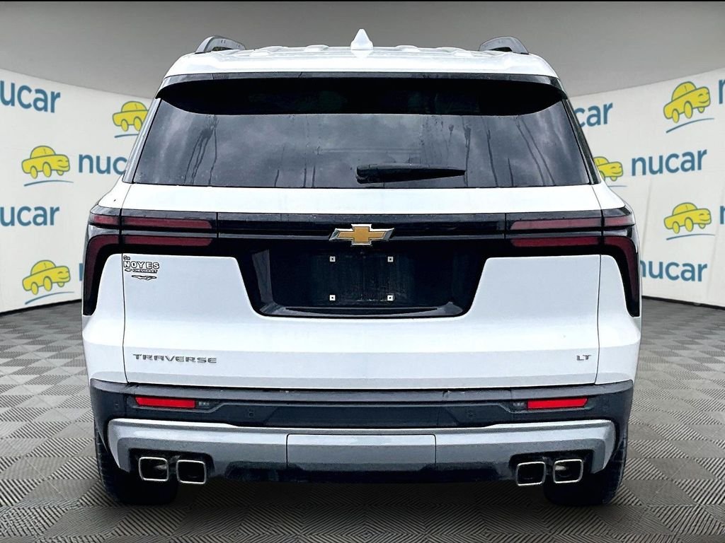 Used 2024 Summit White Chevrolet  image 5