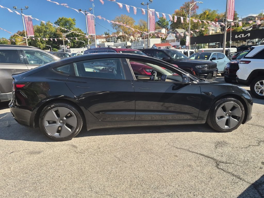 Used 2022 Black Tesla Long Range image 4