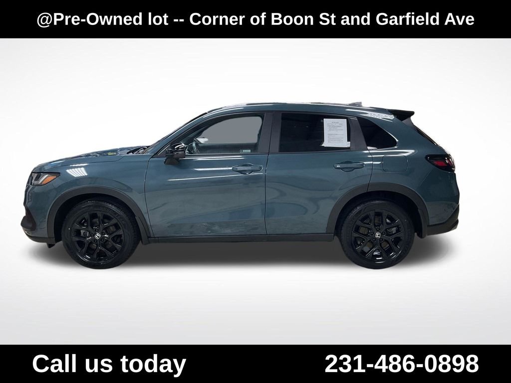 Used 2024  Honda Sport image 2