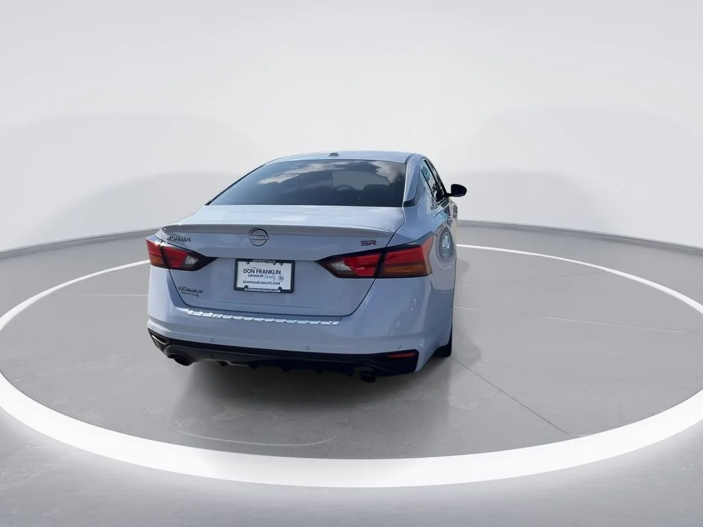 Used 2023 Gray Nissan 2.5 SR image 7