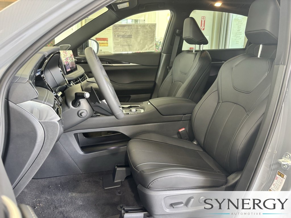 New 2027 HARBOR GRAY INFINITI Sport AWD image 17