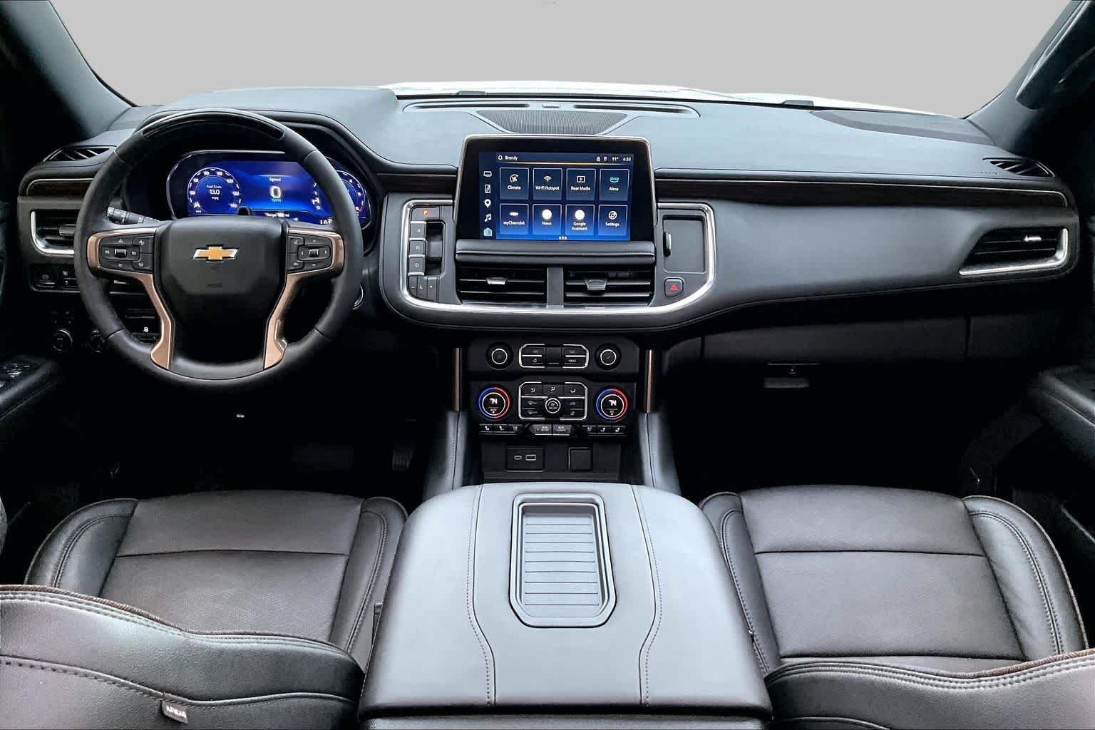 Used 2023 Iridescent Pearl Tricoat Chevrolet High Country image 15