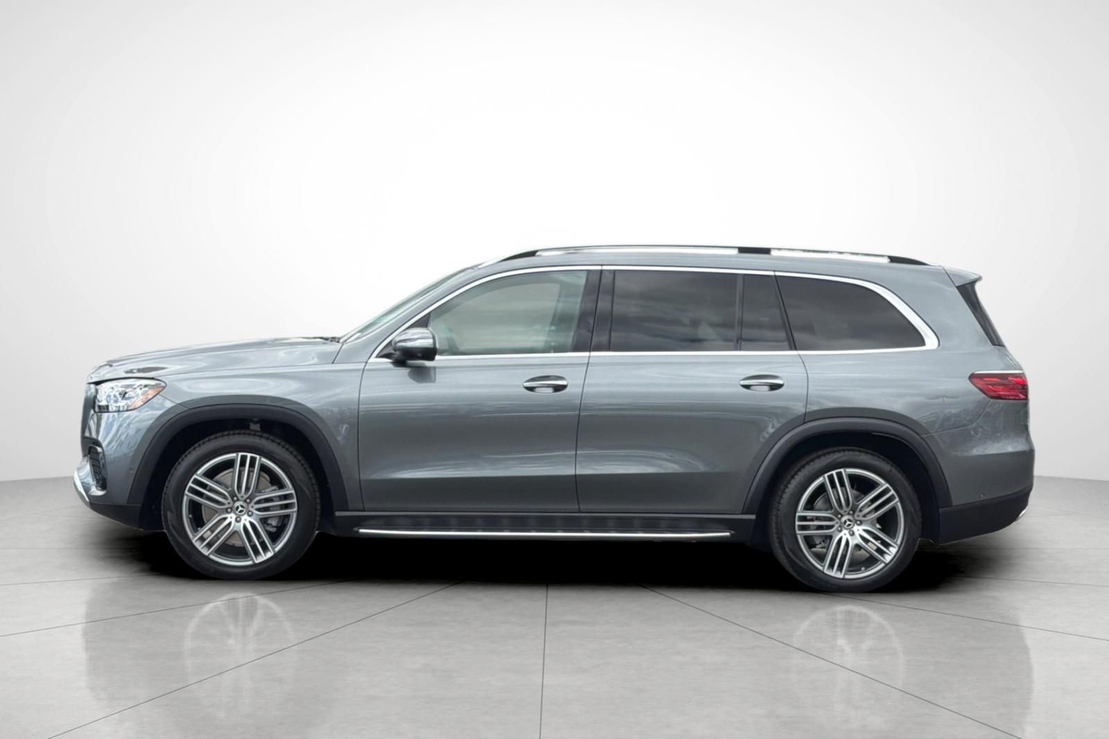 New 2026 Selenite Grey Metallic Mercedes-Benz GLS 450 image 30