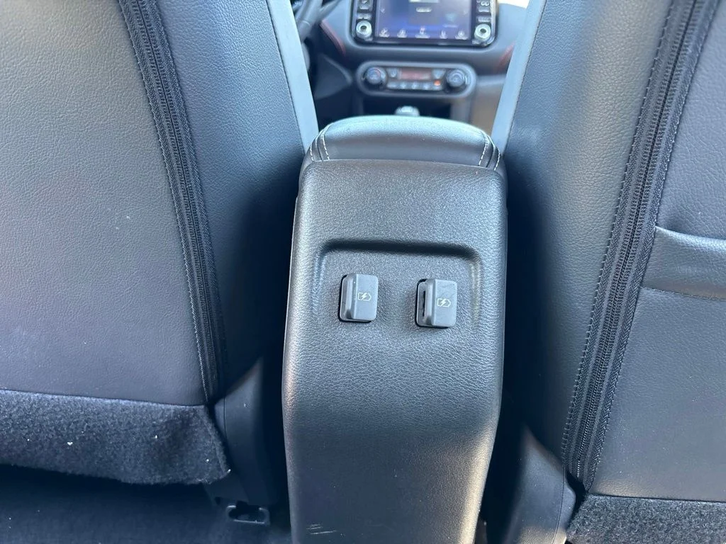 Used 2024 Gray Nissan SR image 28