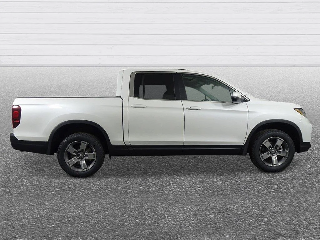 New 2026 Platinum White Pearl Honda RTL image 6