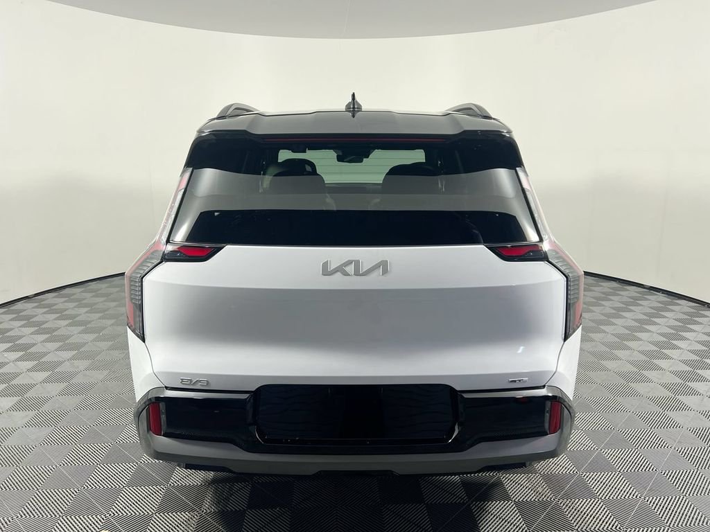 New 2026 Glacial White Pearl / Black Ro Kia GT-Line AWD image 4