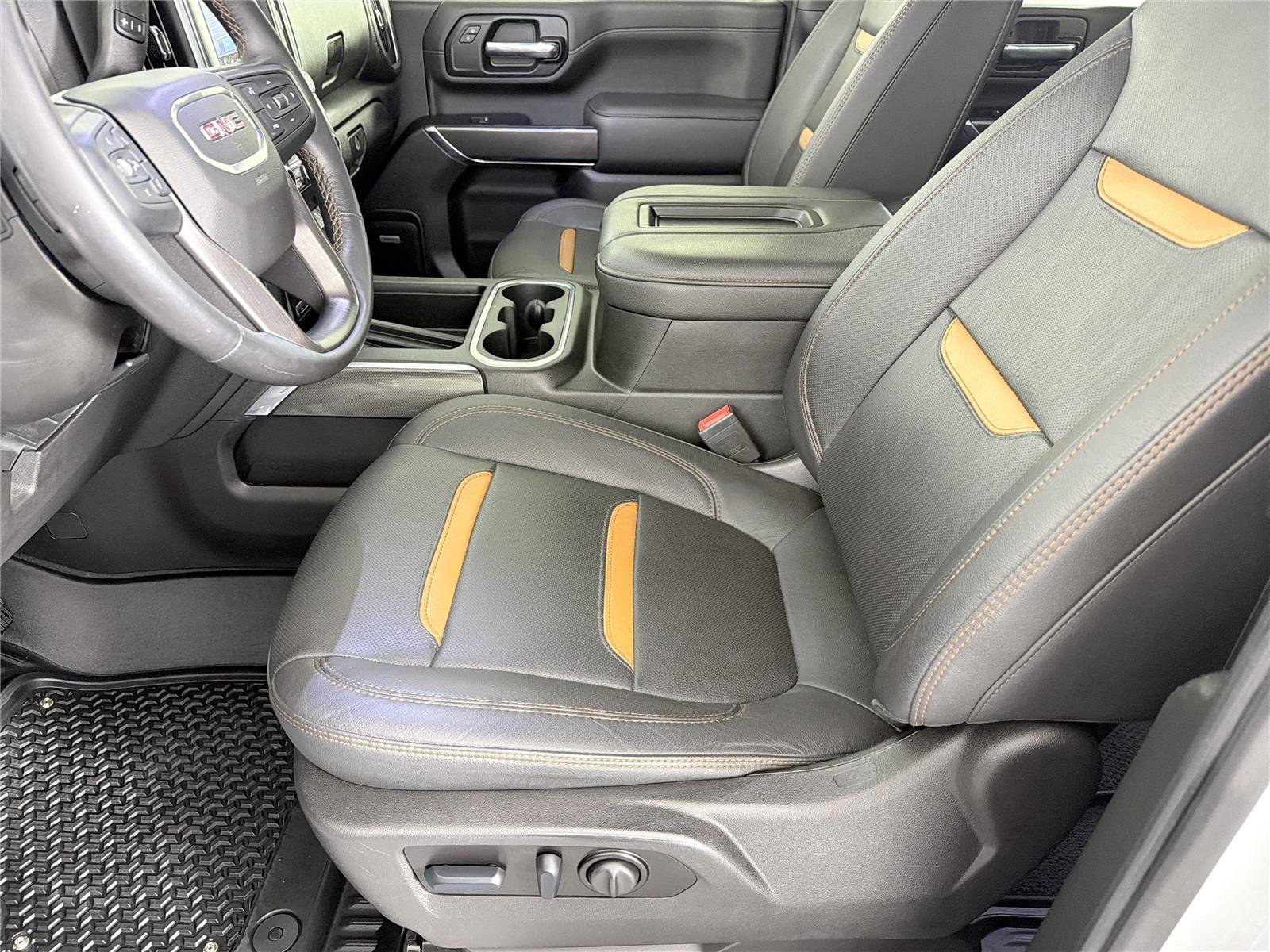 Used 2022 Summit White GMC AT4 image 8