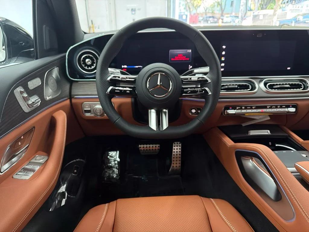 New 2027 White Mercedes-Benz GLS 450 image 25
