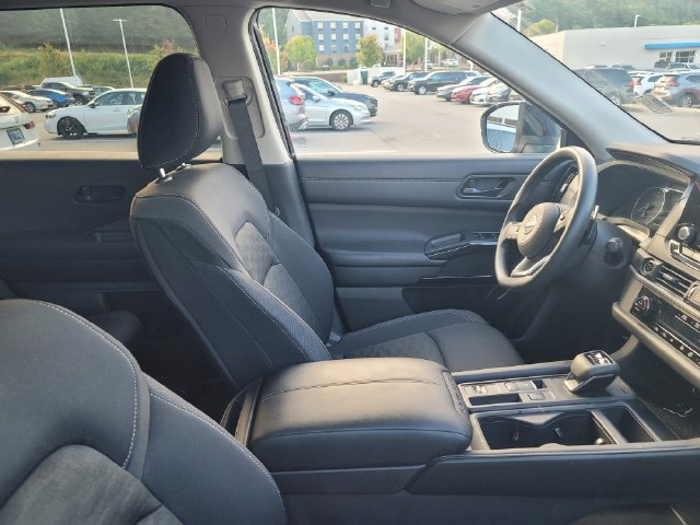 Used 2024 Black Nissan S image 4