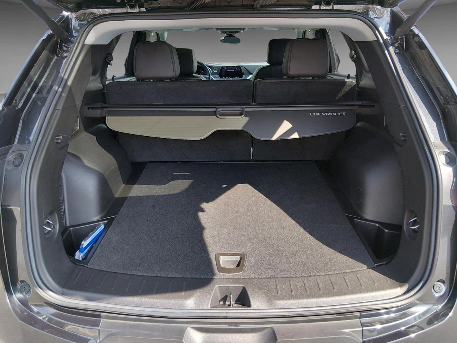 Used 2022 Iron Gray Metallic Chevrolet LT image 21