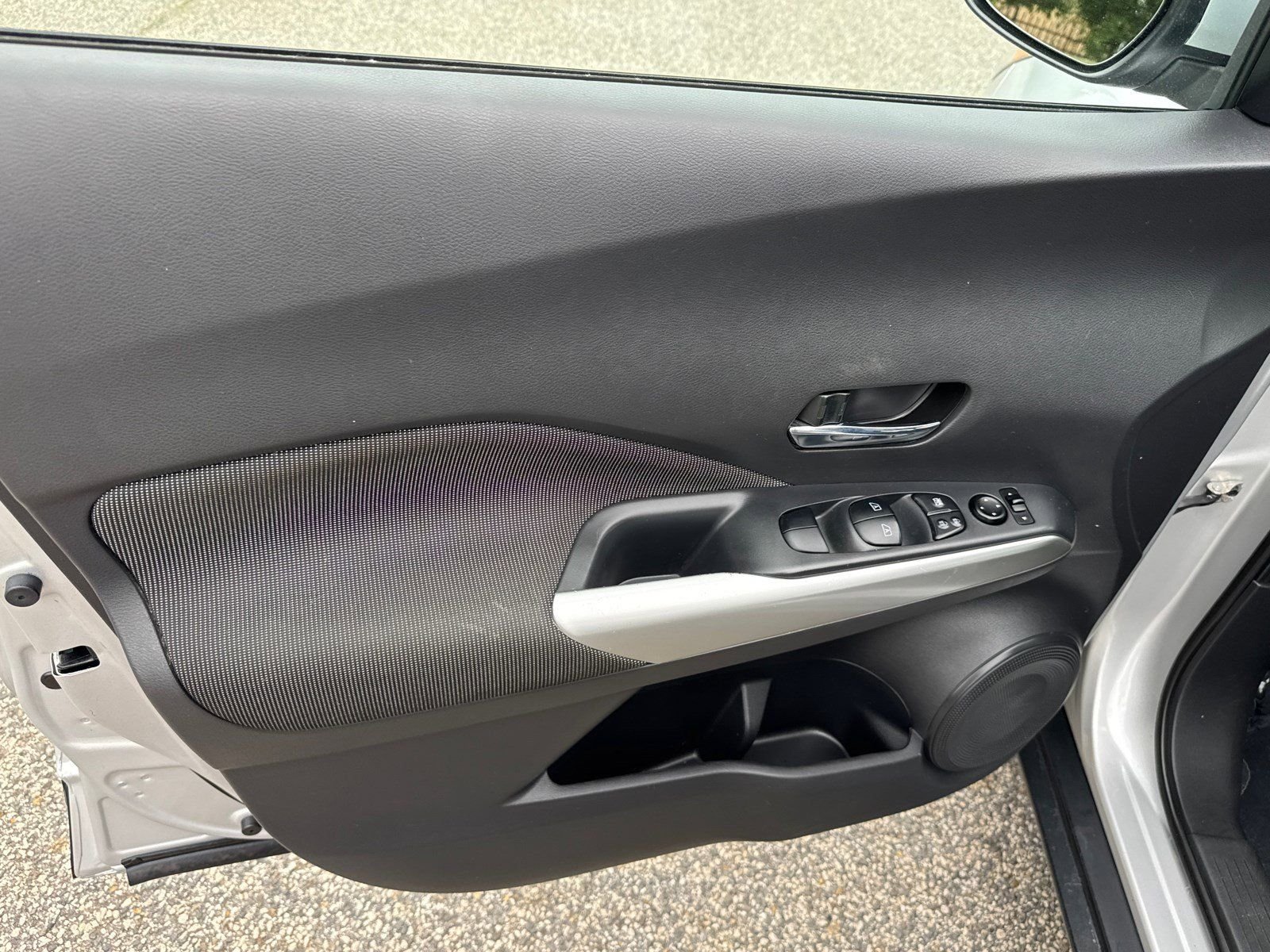Used 2020 Silver Nissan SV image 8