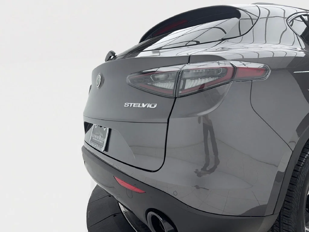 2026 Alfa Romeo Stelvio Base - Photo 11