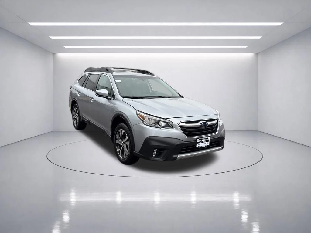 Used 2021 Ice Silver Metallic Subaru Limited image 9