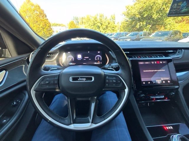 Used 2021 Diamond Black Jeep Altitude image 19