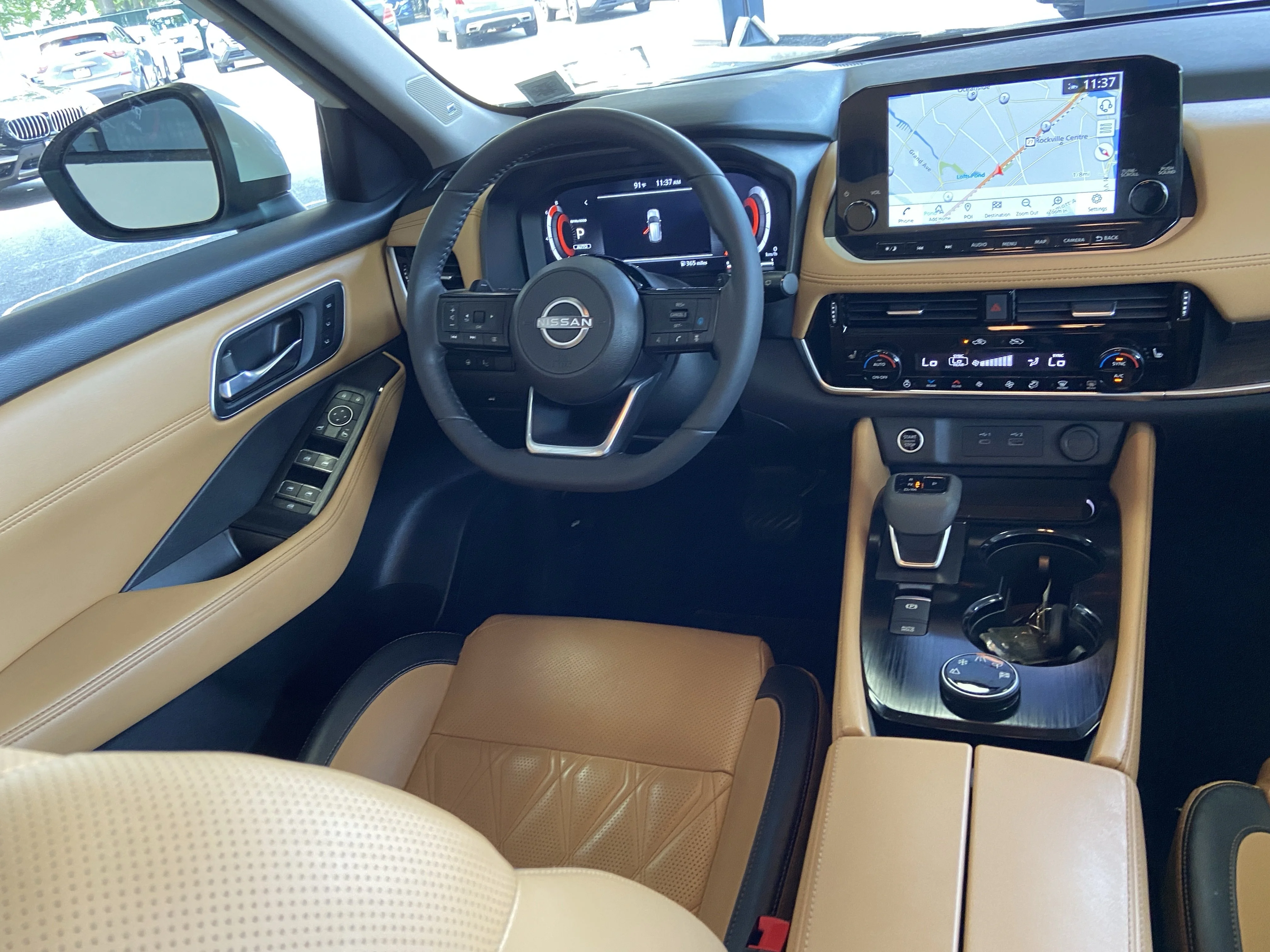 Used 2022 Pearl White Tricoat Nissan  image 19