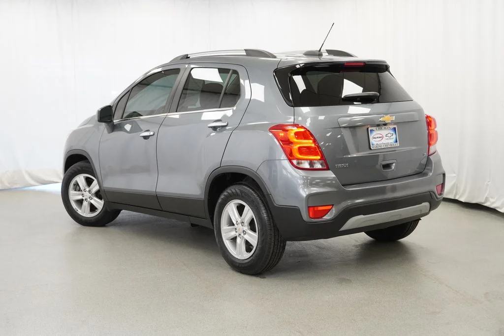 Used 2019 Gray Chevrolet LT image 4