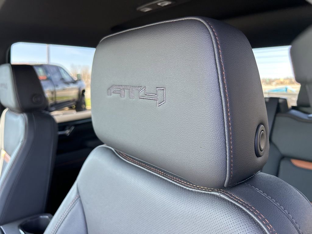 Used 2025 Summit White GMC AT4 image 12