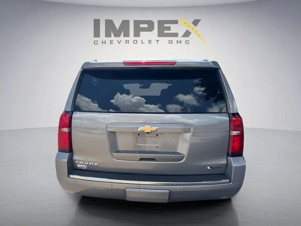 Used 2018 PEPPERDUST METALLIC Chevrolet Premier image 4