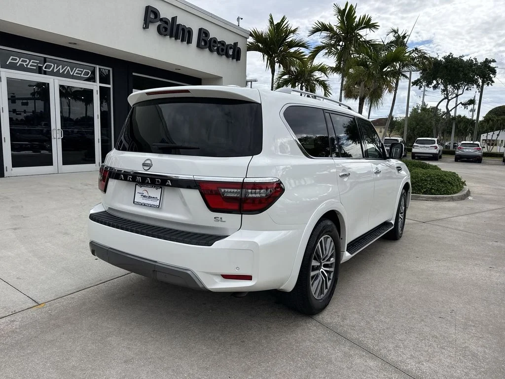 Used 2024 Aspen White Nissan SL image 3