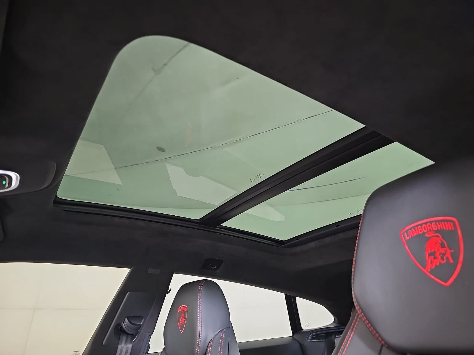 2020 Lamborghini Urus Base - Photo 30