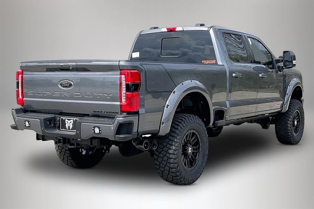 New 2026 Ford Super Duty F-250 Lariat 4D Crew Cab