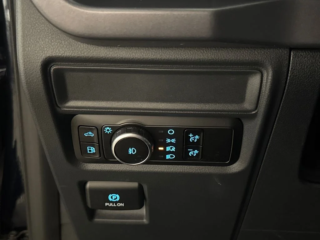 Certified Used 2025 Blue Ford XLT image 19