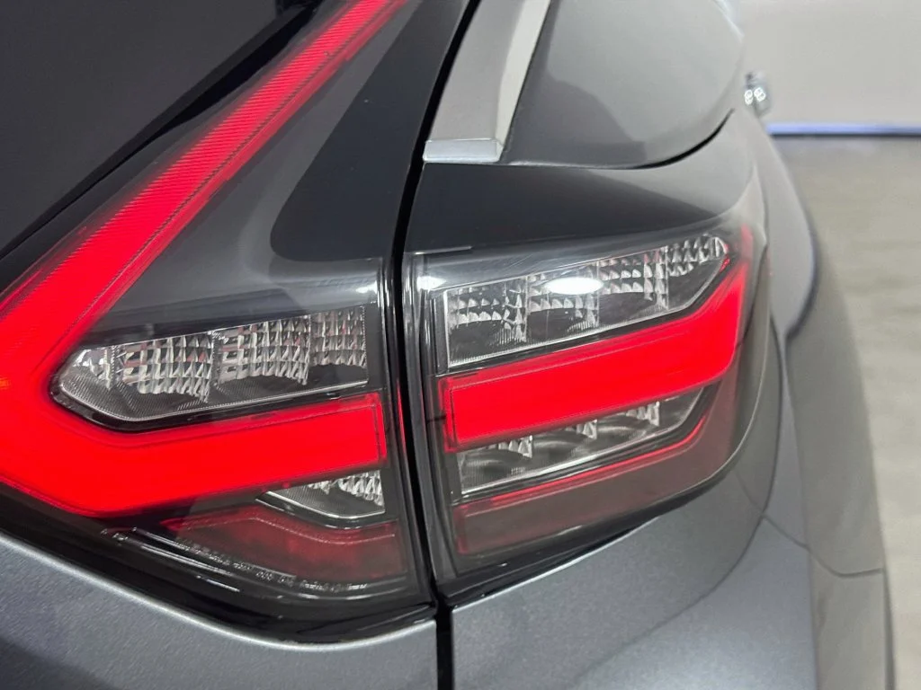 Used 2019 Gun Metallic Nissan S image 32