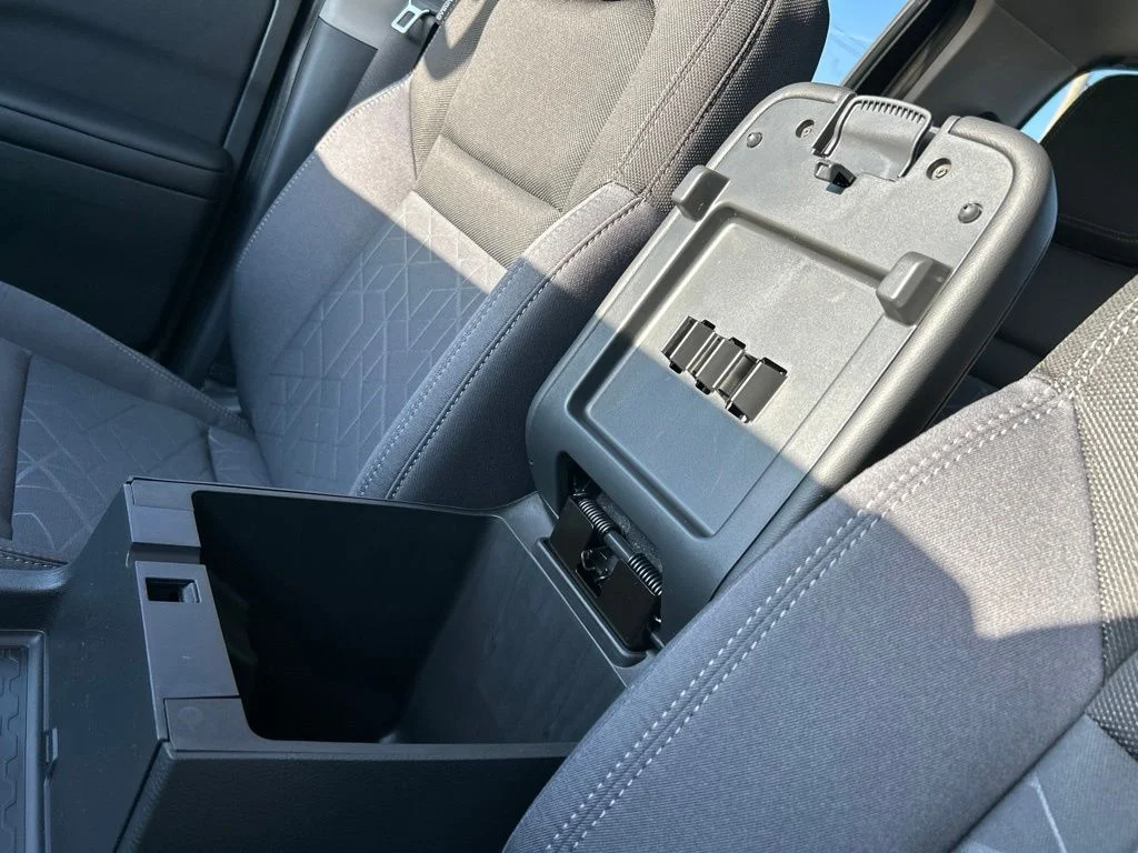 New 2026 Glacier White Nissan Crew Cab SV image 37