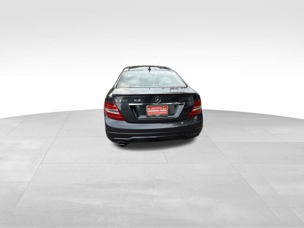 Used 2014 Gray Mercedes-Benz C 250 image 4
