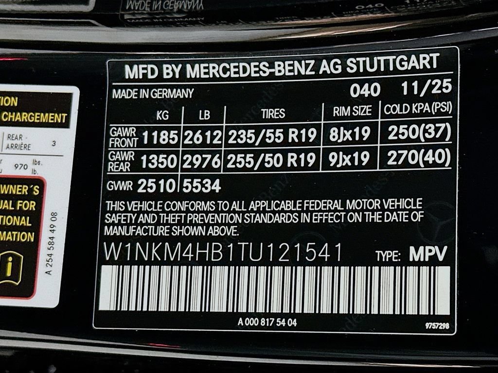 New 2026 Black Mercedes-Benz GLC 300 image 64