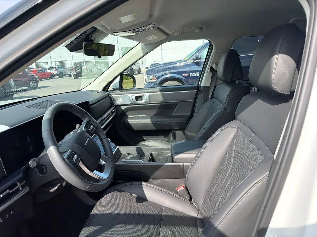 Used 2026 White Hyundai SEL image 10