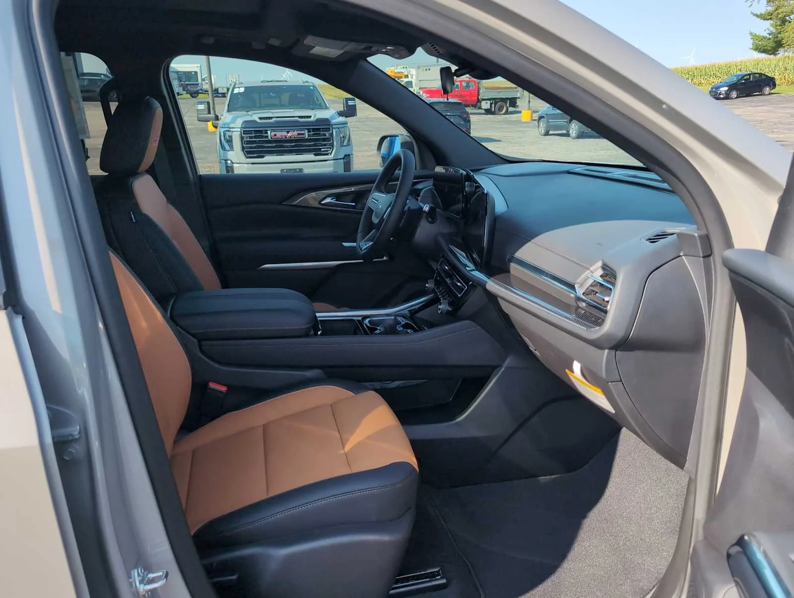2027 Chevrolet Traverse Z71 - Photo 28