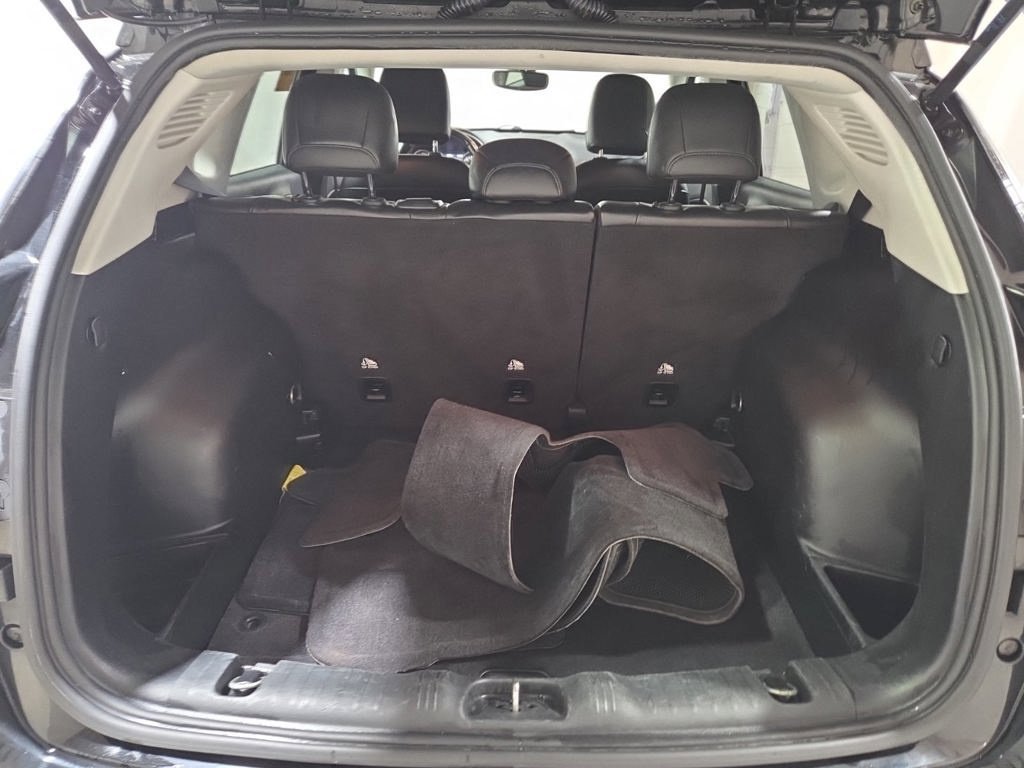 Used 2020 Black Jeep Limited image 5