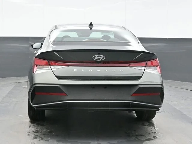 New 2026 Gray Hyundai SEL Sport image 2