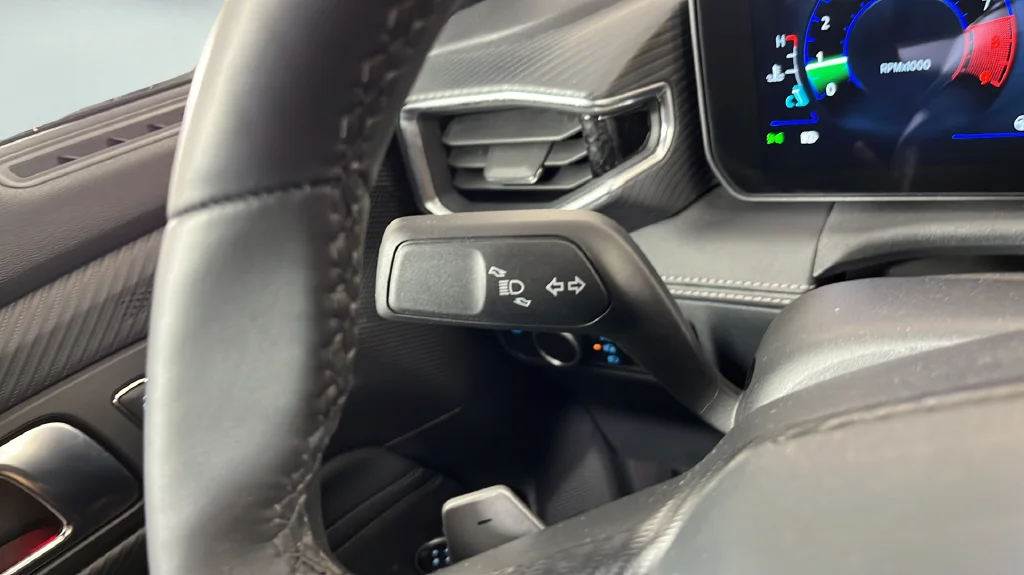 Used 2025 White Ford GT Premium image 25