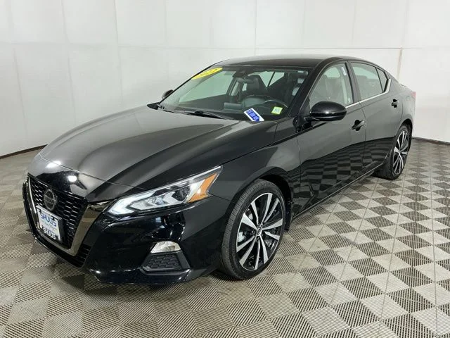Certified Used 2022 Black Nissan 2.5 SR image 4