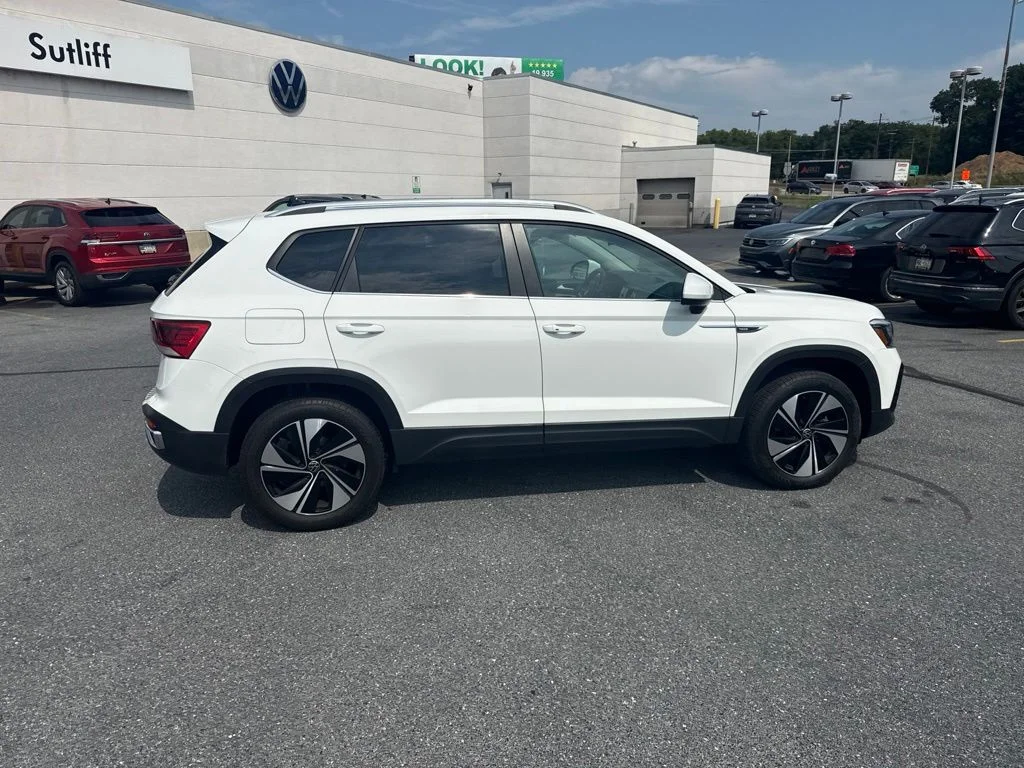 Certified Used 2024 Pure White Volkswagen 1.5T SE image 25