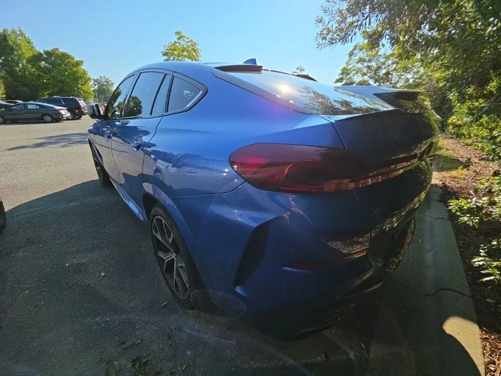 Used 2020 Riverside Blue Metallic BMW M50i image 4