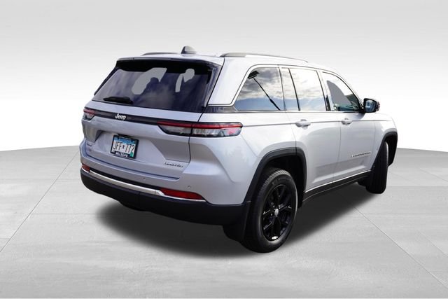 Certified Used 2022 Silver Jeep Limited image 5