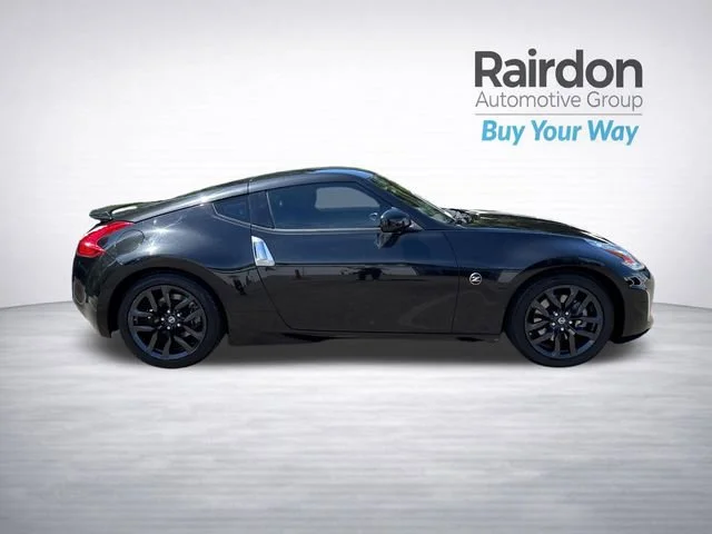 Used 2017 Black Nissan Base image 8