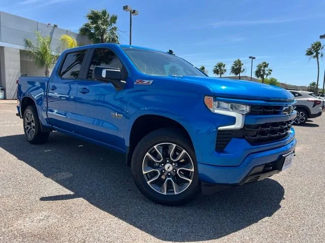 2022 Chevrolet Silverado 1500 RST 4X4 Crew Cab Short Box's photo